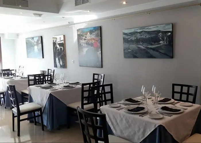 & Plaza מלון אריאטה