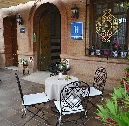 מלון & Plaza 3*